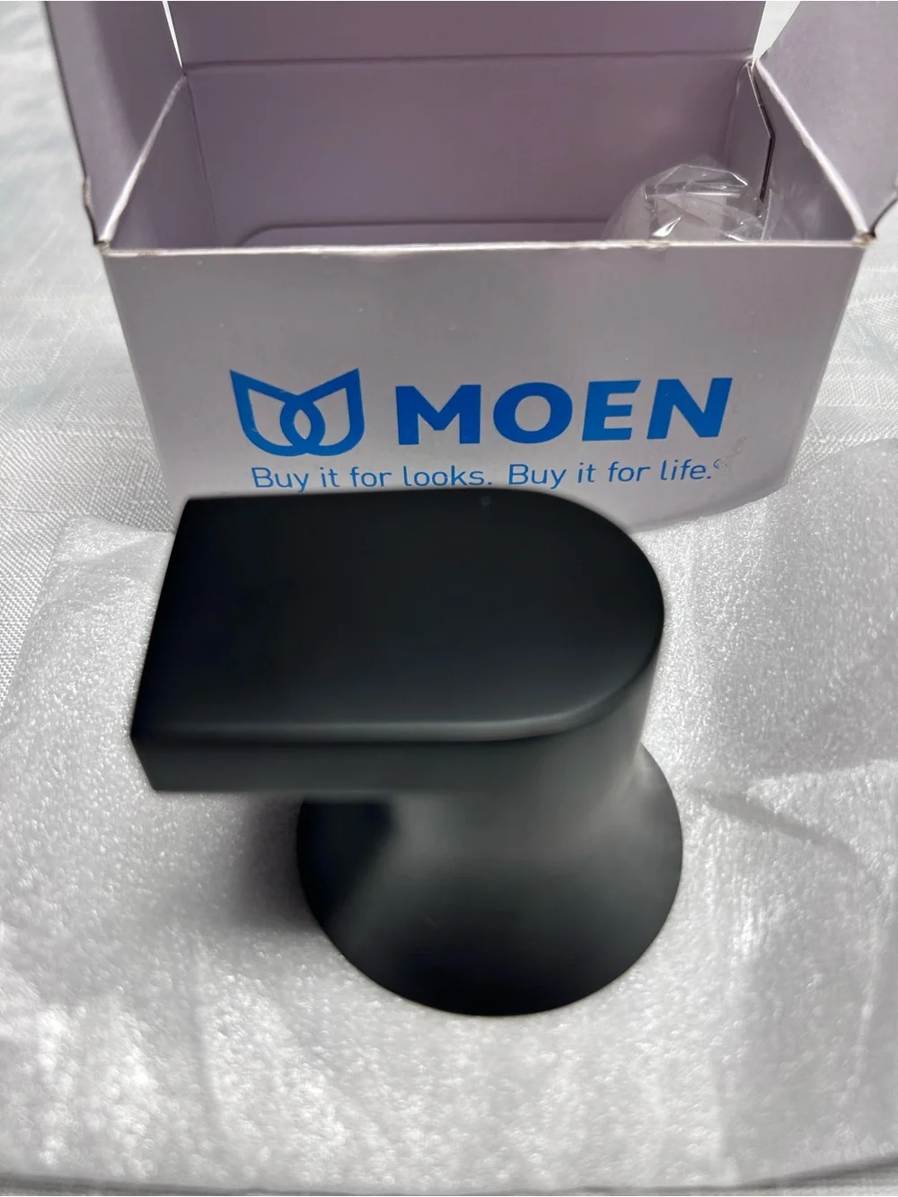 MOEN Genta Matte Black Single Robe Towel Hook BH3803BL